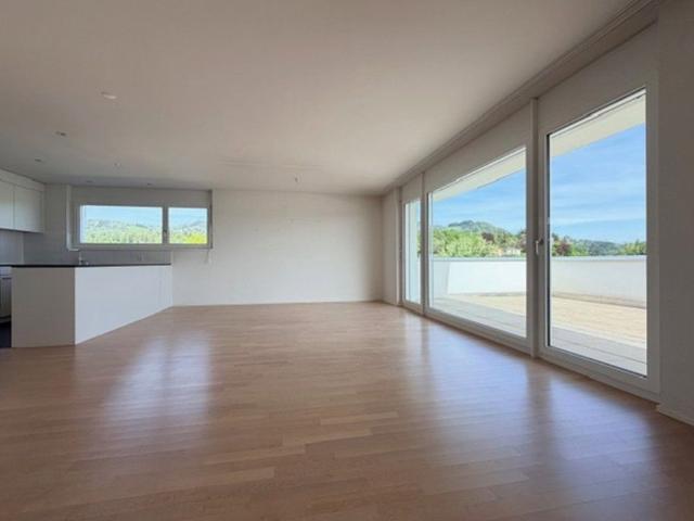 4.5 Zimmer, 111 m², 1. Stock