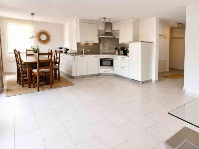 4.5 Zimmer, 111 m², 2. Stock