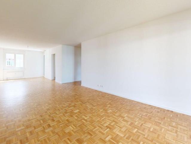4.5 Zimmer, 112 m², 1. Stock