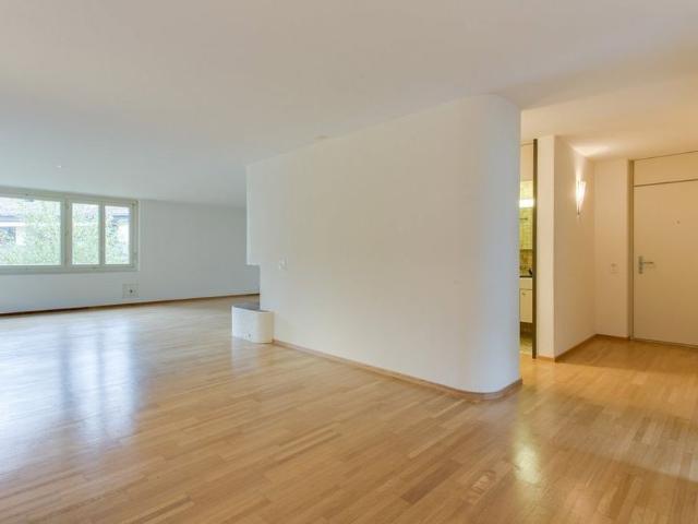 4.5 Zimmer, 112 m², 1. Stock