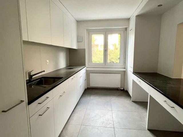 4.5 Zimmer, 112 m², 1. Stock