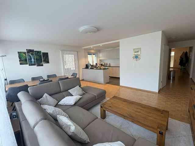 4.5 Zimmer, 112 m², 2. Stock