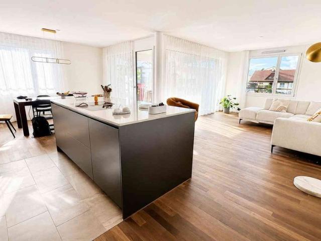 4.5 Zimmer, 117 m², 1. Stock