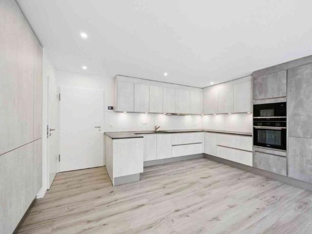 4.5 Zimmer, 117 m², 2. Stock