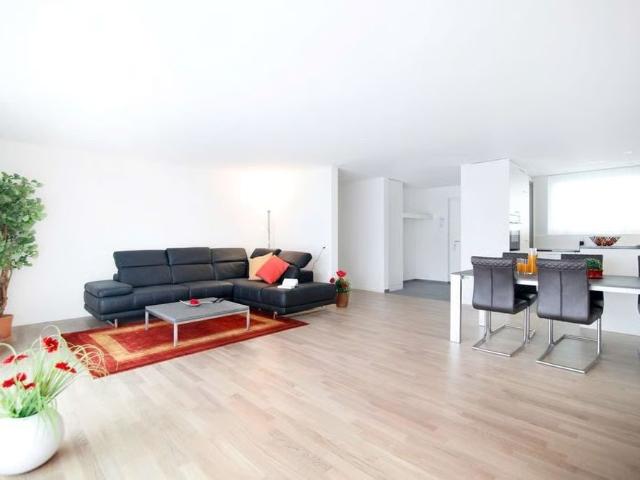 4.5 Zimmer, 114 m², 2. Stock