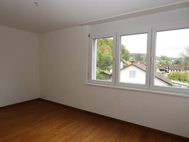 4.5 Zimmer, 114 m², 2. Stock