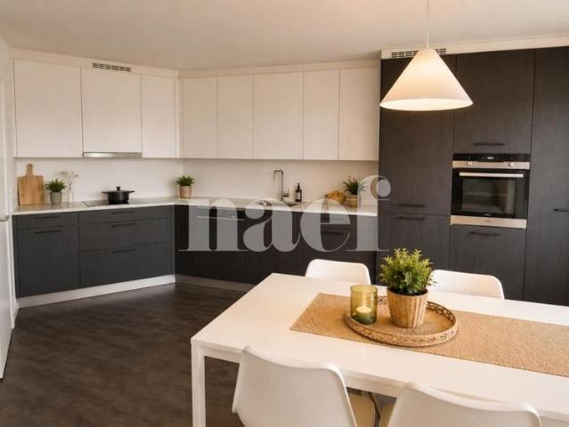 4.5 Zimmer, 115 m², 1. Stock