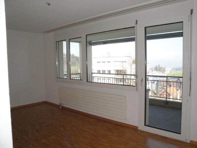 4.5 Zimmer, 115 m², 1. Stock