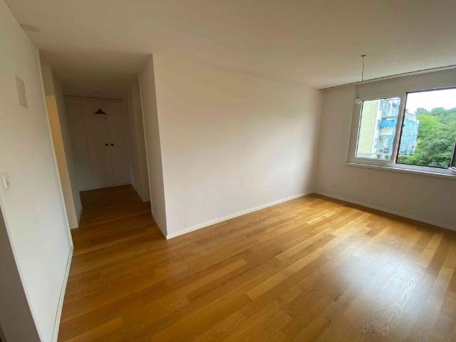 4.5 Zimmer, 118 m², 1. Stock