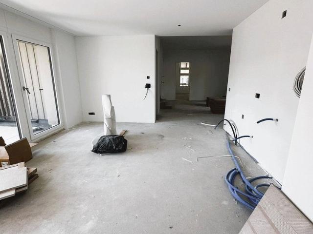 4.5 Zimmer, 118 m², 1. Stock