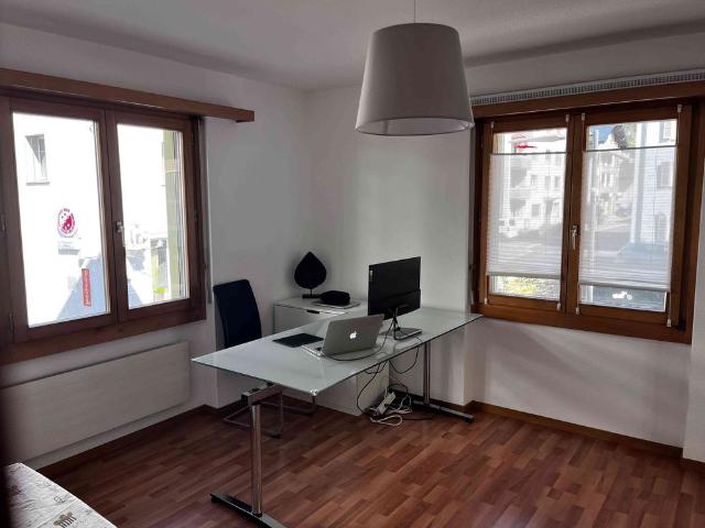 4.5 Zimmer, 120 m², 1. Stock