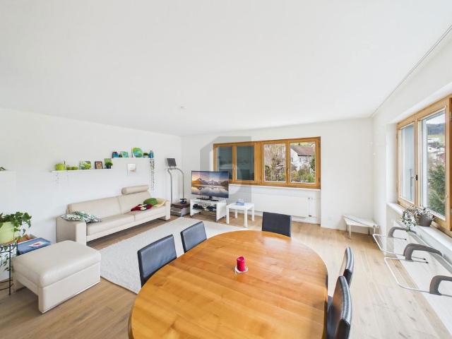 4.5 Zimmer, 120 m², 1. Stock