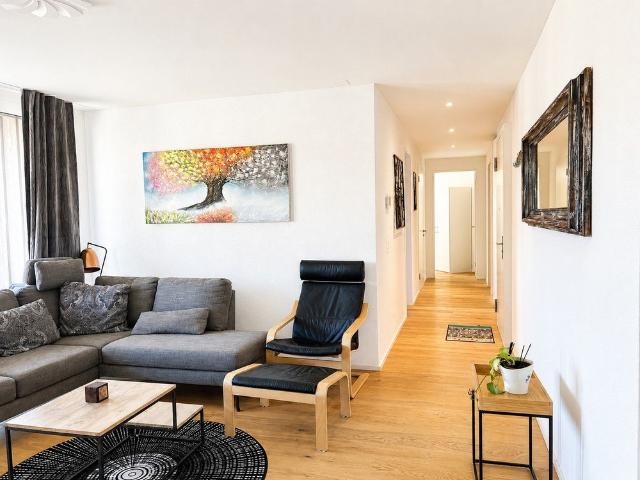 4.5 Zimmer, 120 m², 2. Stock