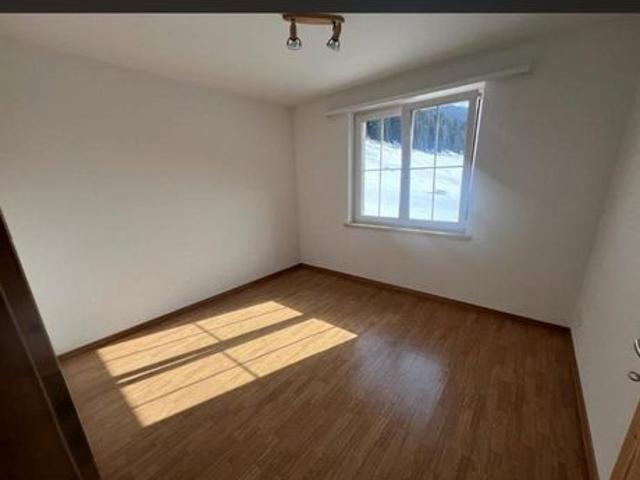 4.5 Zimmer, 120 m², 2. Stock