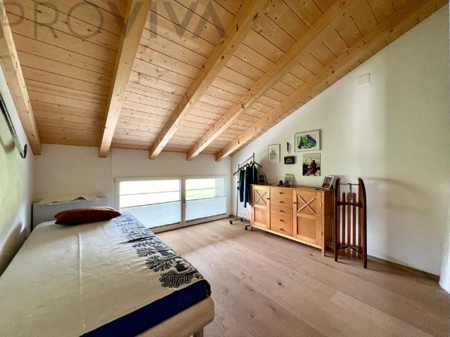 4.5 Zimmer, 120 m², 2. Stock