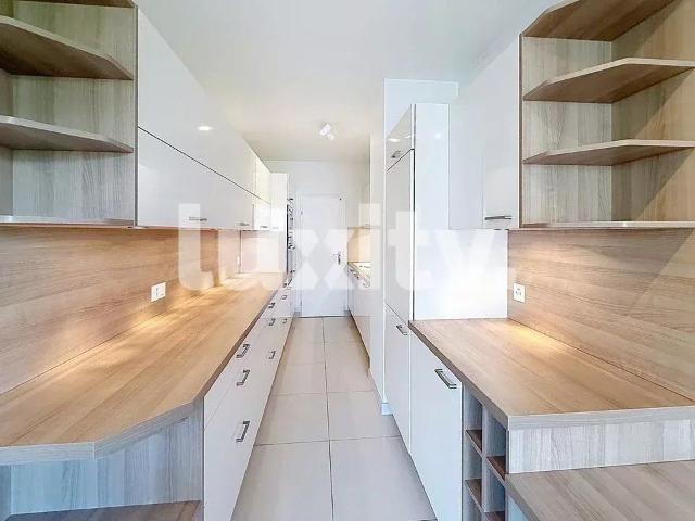 4.5 Zimmer, 120 m², 4. Stock