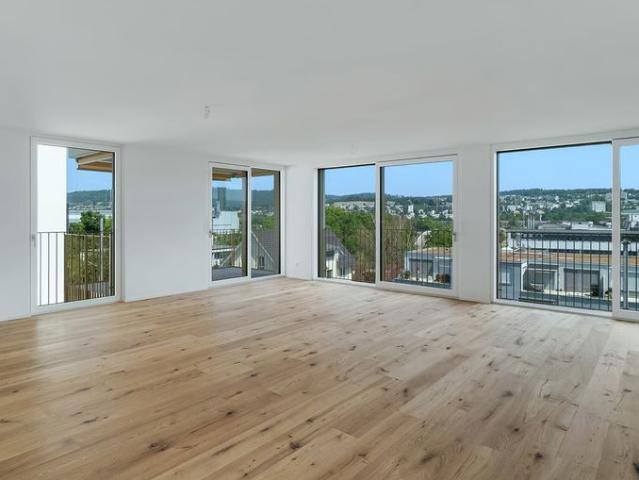 4.5 Zimmer, 121 m², 1. Stock