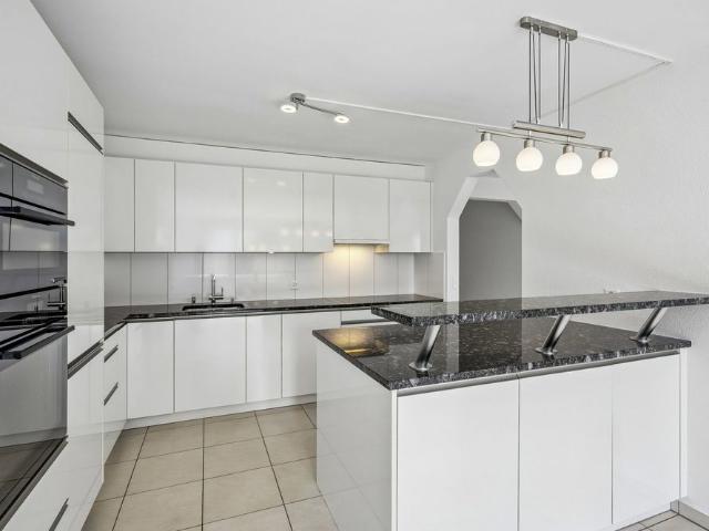 4.5 Zimmer, 122 m², 1. Stock