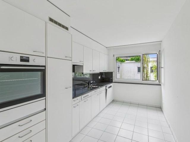 4.5 Zimmer, 122 m², 2. Stock