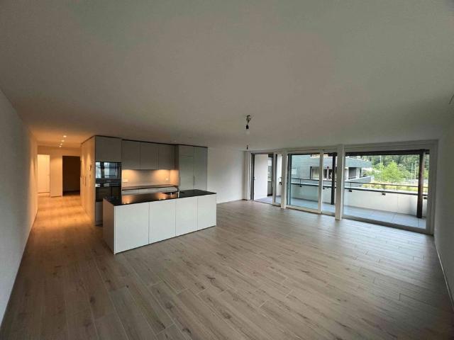 4.5 Zimmer, 127 m², 1. Stock