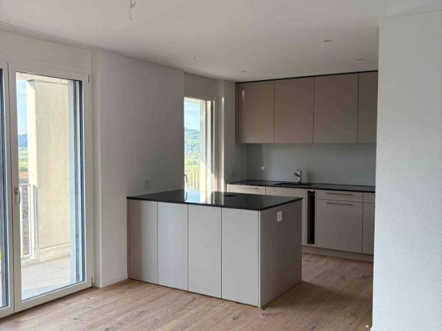 4.5 Zimmer, 124 m², 1. Stock