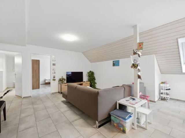 4.5 Zimmer, 125 m², 1. Stock