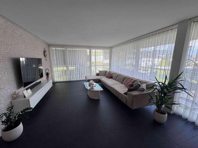 4.5 Zimmer, 126 m², 1. Stock