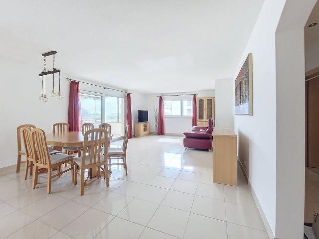4.5 Zimmer, 129 m², 2. Stock