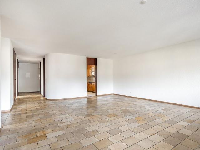 4.5 Zimmer, 130 m², 1. Stock