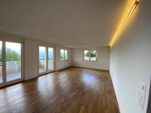 4.5 Zimmer, 130 m², 2. Stock