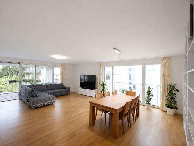 4.5 Zimmer, 131 m², 2. Stock