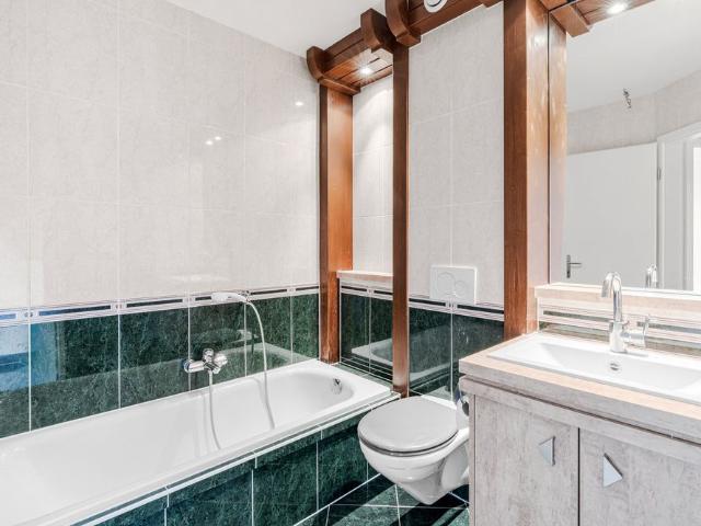 4.5 Zimmer, 134 m², 1. Stock