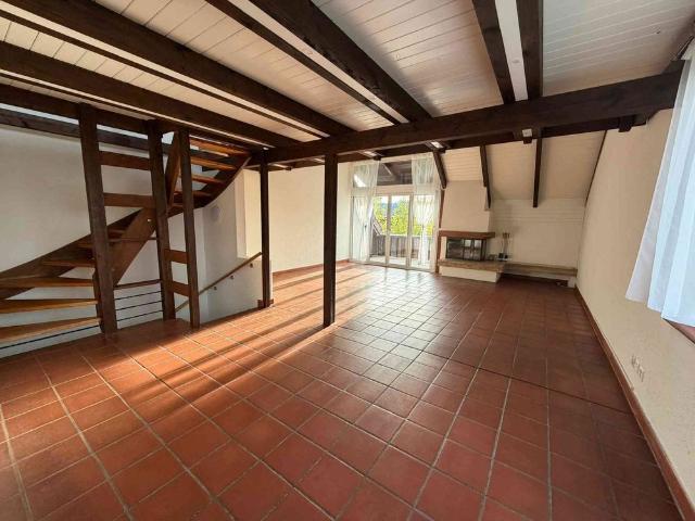 4.5 Zimmer, 135 m², 1. Stock