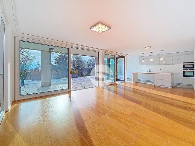 4.5 Zimmer, 135 m², 1. Stock