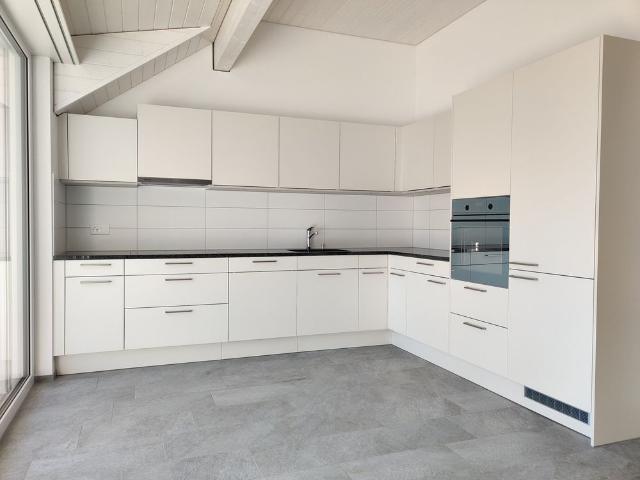 4.5 Zimmer, 135 m², 2. Stock