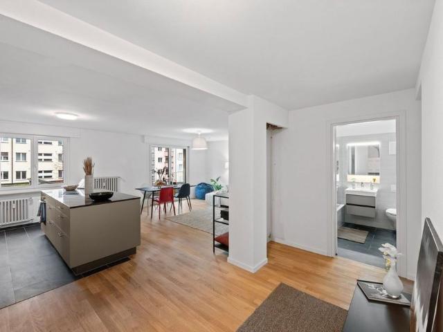4.5 Zimmer, 135 m², 2. Stock