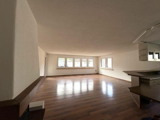 4.5 Zimmer, 135 m², 2. Stock