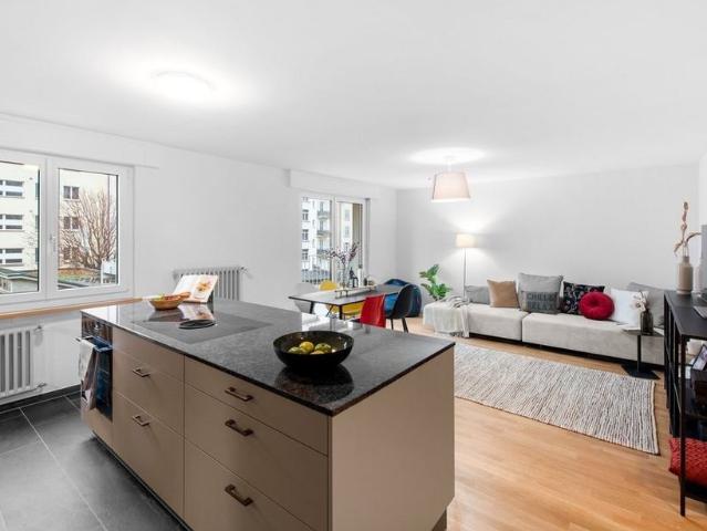 4.5 Zimmer, 135 m², 2. Stock