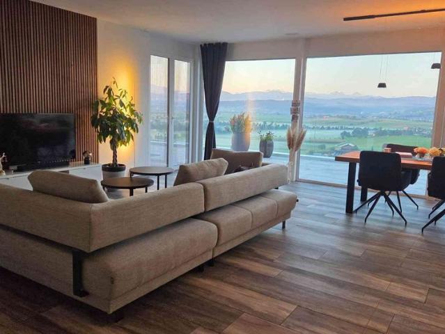 4.5 Zimmer, 138 m², 1. Stock