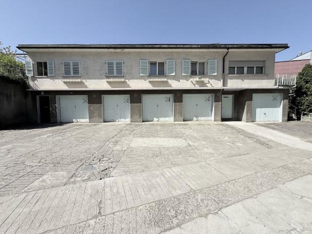 4.5 Zimmer, 1 m², 1. Stock