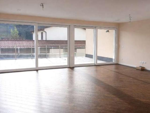 4.5 Zimmer, 290 m²
