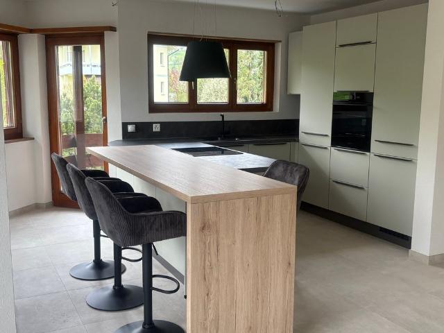 4.5 Zimmer, 84 m², 1. Stock