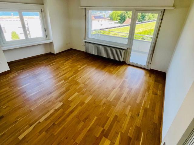 4.5 Zimmer, 80 m², 2. Stock