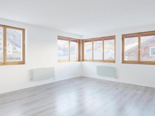 4.5 Zimmer, 82 m², 2. Stock