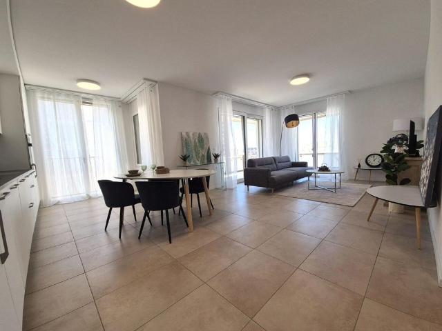 4.5 Zimmer, 95 m², 3. Stock