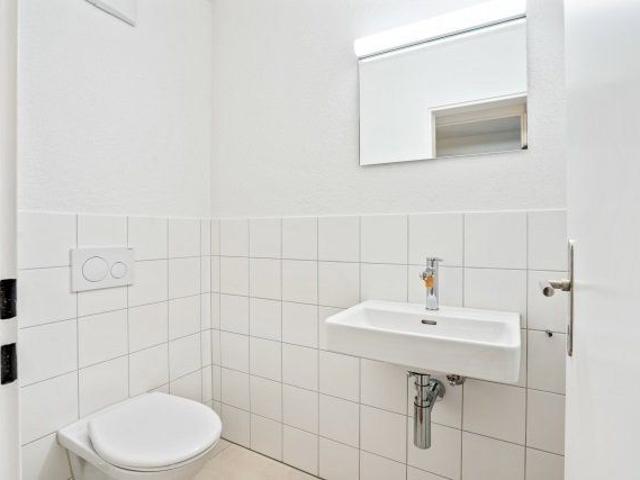 4.5 Zimmer, 95 m², 1. Stock