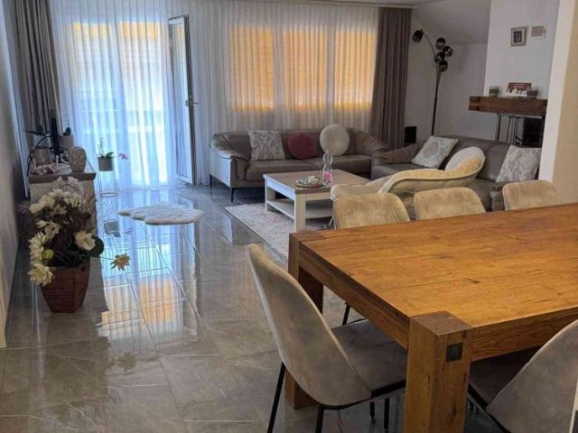 4.5 Zimmer, 97 m²