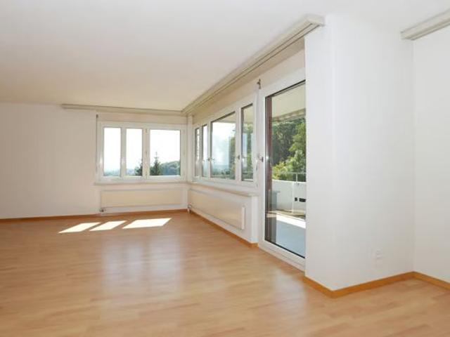 4.5 Zimmer, 98 m², 1. Stock