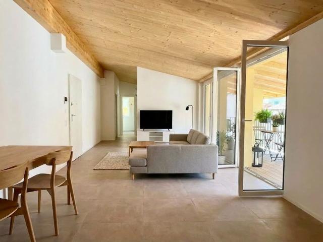 4.5 Zimmer, 98 m², 2. Stock