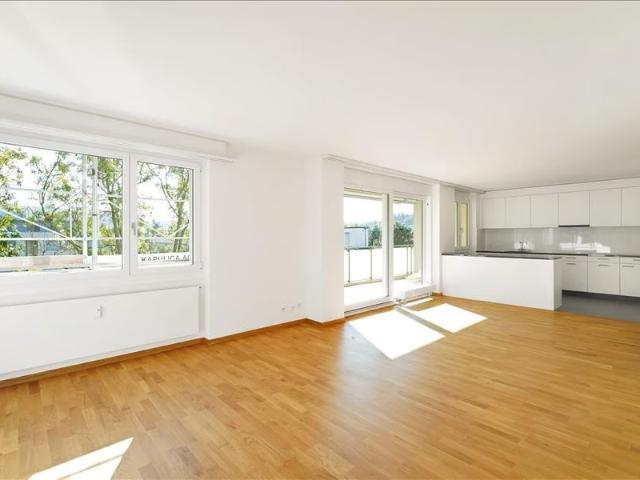 4.5 Zimmer, 98 m², 2. Stock